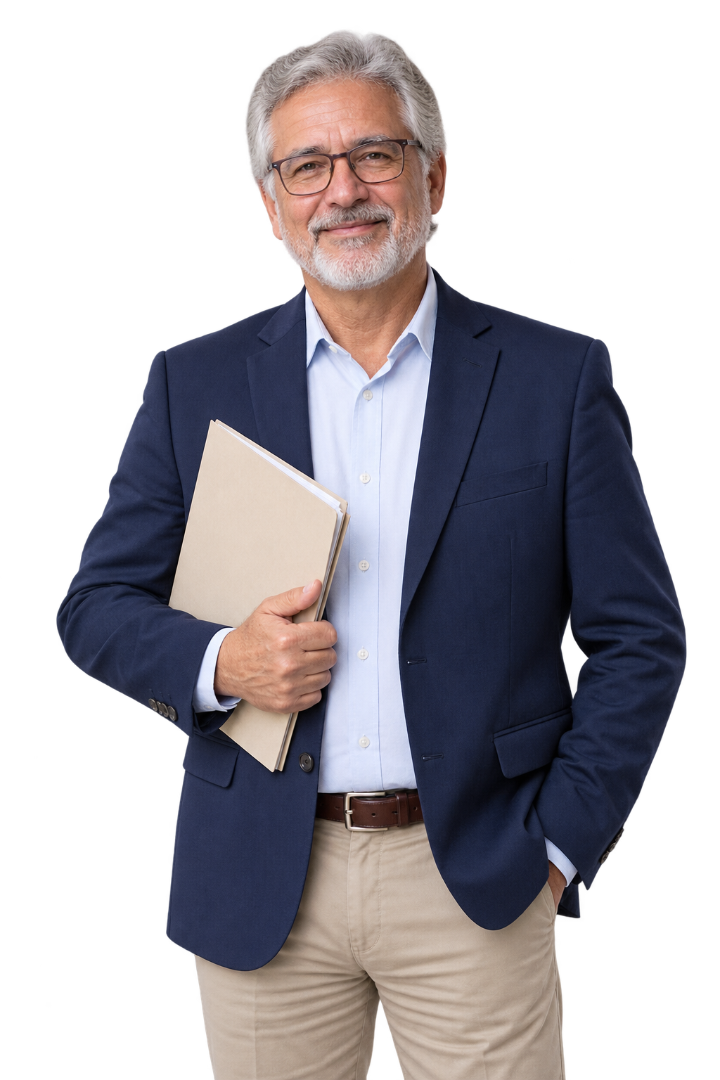 Professor grisalho sorrindo, com óculos e uma pasta nas mãos
